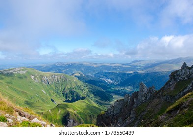 Hiking, Mont-Dore, Puy De Sancy, Puy-de-Dôme, Auvergne, France