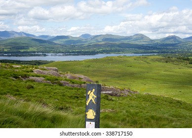 Hiking Signpost With Mountain View From The Kerry Way Walk In Ireland