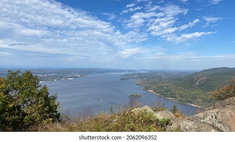 Hiking Storm King Mountain New York