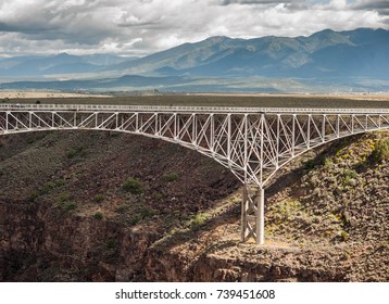 Hiking Taos Gorge, Taos New Mexico