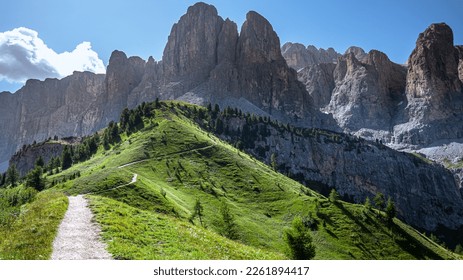 Hiking trail in the Italian Dolomites