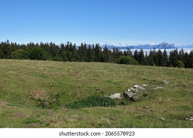 Hiking In The Vercors From Engins, The Sornin To The Plateau De La Molière