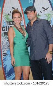 Hilary Duff And Mike Comrie At The 2010 Teen Choice Awards - Press Room, Gibson Amphitheater, Universal City, CA. 08-08-10