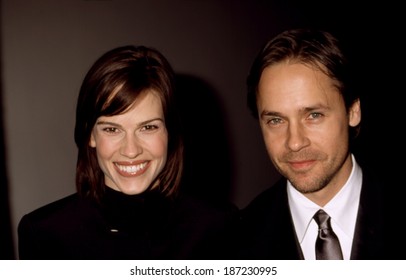 Hilary Swank And Chad Lowe At The Guggenheim Film & Media Arts Benefit, NY 11/20/00