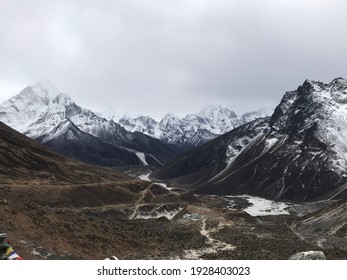 Himalayas Snow Peaked Mountains (en Route To EBC)