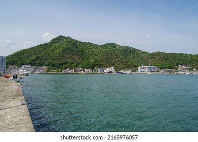 Hinase townscape where oyster farming is popular