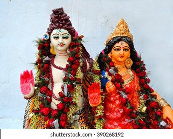 Hindu Gods - Shiva And Parvati Statue