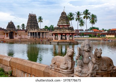 Hindu temple complex in the small town of Karaikkudi in the district of Kanadukathan in the Tamil Nadu region of southern India. 