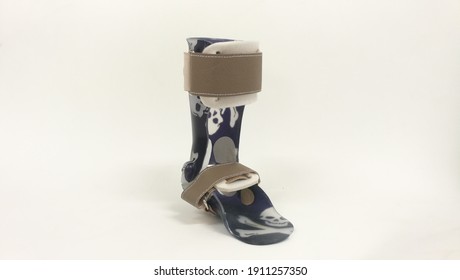 An hinged Ankle Foot Orthosis for children with cerebral palsy.