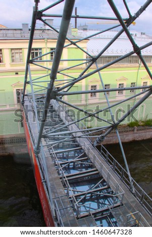 
a hinged bridge corridor between the two buildings of the Mariinsky Theater. view from above