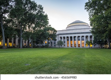 The Historic Architecture Of The Massachusetts Institute Of Technology In Cambridge, Massachusetts, USA At Sunset.