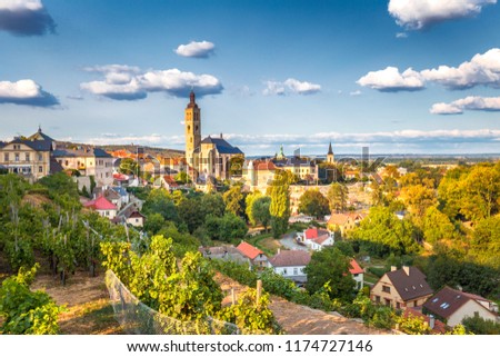 Historic center of Kutna Hora with Church of St James, Czech Republic, Europe. Foto stock © 