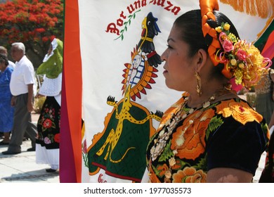 Historic Center Of Oaxaca De Juárez, Oaxaca  Mexico; 051510: Woman With Mexican Regional Costume Of Tehuana, Belonging To The Zapotec Ethnic Group, Inhabits The Isthmus Of Tehuantepec Oaxaca.