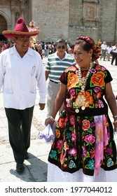 Historic Center Of Oaxaca De Juárez, Oaxaca  Mexico; 051510: Woman And Man With Mexican Regional Costume Of Tehuana, Belonging To The Zapotec Ethnic Group, Inhabits The Isthmus Of Tehuantepec.