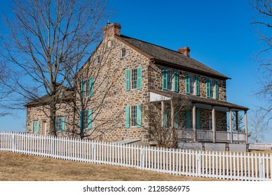 Historic Civil War Farmhouse Rose Farm Stock Photo 2128586975 ...