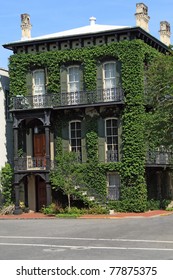 Historic Ivy Covered Home In Savannah Georgia