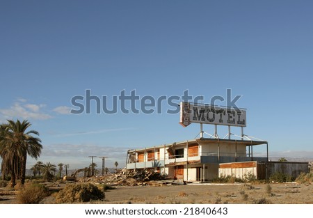 Historic motel on the north shore of the Salton Sea before demolition