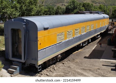 Historic Railroad Dining Car Being Prepared For New Paint