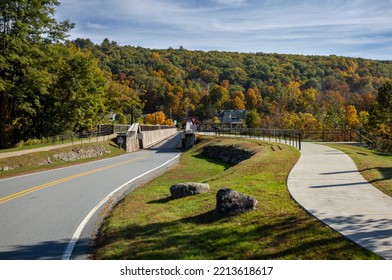 Historic Roebling Bridge Also Known As Roebling's Delaware Aqueduct Over The Delaware River On A Brilliant Fall Morning