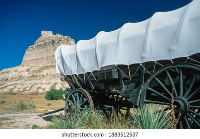 Historical covered wagon of the USA settlers