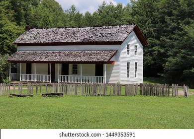 334 Frontier homestead Images, Stock Photos & Vectors | Shutterstock