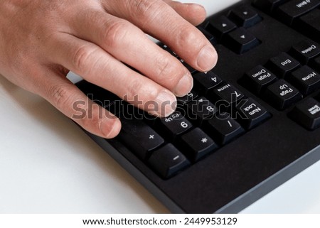 Hitting the numeric keypad on a computer keyboard