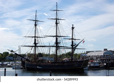 HMS Bounty At Captain's Cove In Bridgeport