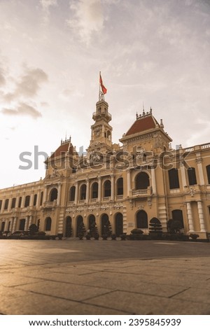 Ho Chi Minh City People's Committee Headquarters is one of the classic architectural works in Ho Chi Minh City, built from 1898 to 1908, inaugurated in 1909. 