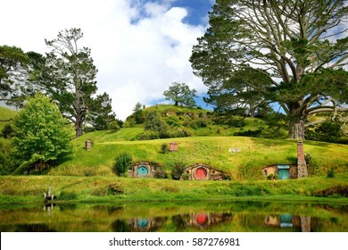Hobbiton - landscape New Zealand, the place, where hobbits live in their holes