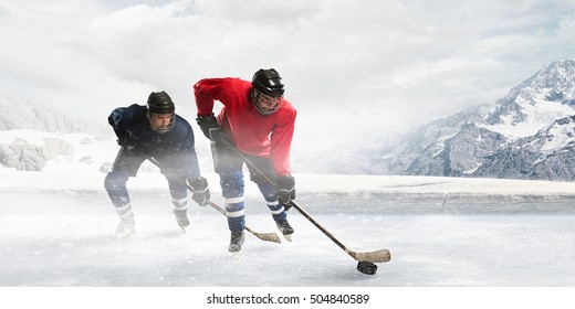 Hockey players on the ice . Mixed media