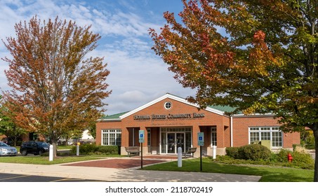 Hoffman Estates, IL - December 14 2021: Hoffman Estates Community Bank On Palatine Road