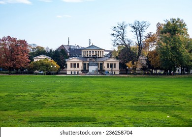 Hofgarten Park And Arts Museum (Kunstmuseum) In Bonn, Germany