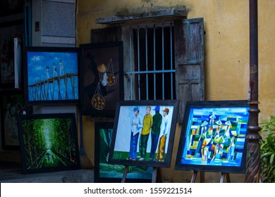 Hoi An, Vietnam, 22 October 2018: Small Art Gallery In The Backyard