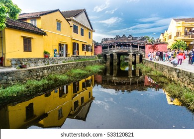 Hoi An Town - Japanese Bridge