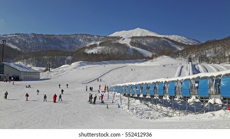 Ski Resort Winter Niseko Hokkaido Japan Stock Photo (Edit Now) 527168221