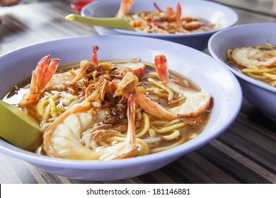 Hokkien Soup Prawn Noodles Bowls In Singapore Hawker Stall Closeup