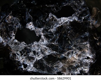 Hole  cracks  splinters