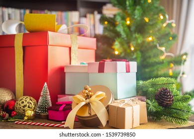 944,688 Christmas flat background Images, Stock Photos & Vectors ...