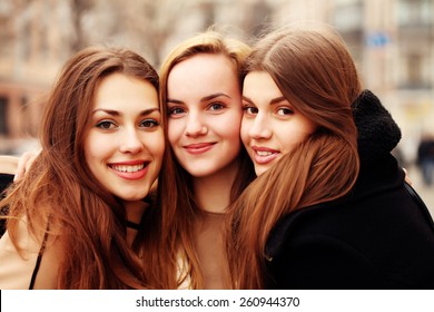 631,355 Beautiful girls group Images, Stock Photos & Vectors | Shutterstock