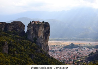 The Holly Trinity Emple, Meteora