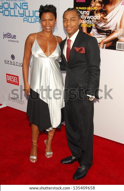 Hollywood April 30 Nia Long Bow Stock Photo Edit Now 135409658