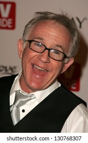 HOLLYWOOD - AUGUST 27: Leslie Jordan At The TV Guide Emmy After Party At Social August 27, 2006 In Hollywood, CA.