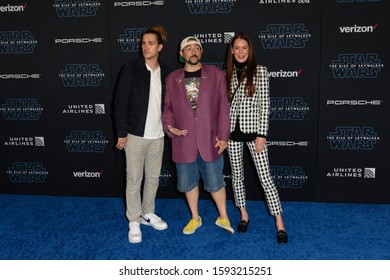 HOLLYWOOD, CALIFORNIA / USA - DECEMBER 16, 2019: Actor Jason Mewes (L), Director/writer Kevin Smith (m) And Producer Jennifer Schwalbach Smith (r) Attends The Premiere Of Disney's 