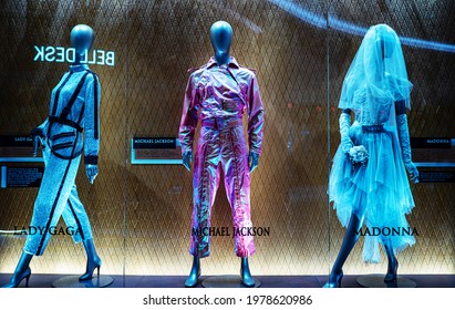 HOLLYWOOD, FL, USA - 2020: Lady Gaga, Madonna, Michael Jackson Dress In Seminole Hard Rock Casino Hotel Resort. Guitar Hotel And Celebrities