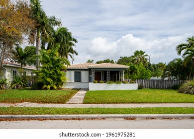 HOLLYWOOD, FL, USA - APRIL 24, 2021: Photo Series Of Homes In Hollywood Lakes Neighborhood Subdivision Florida USA A Booming Real Estate Market