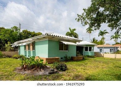 HOLLYWOOD, FL, USA - APRIL 24, 2021: Photo Series Of Homes In Hollywood Lakes Neighborhood Subdivision Florida USA A Booming Real Estate Market