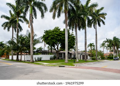 HOLLYWOOD, FL, USA - APRIL 24, 2021: Photo Series Of Homes In Hollywood Lakes Neighborhood Subdivision Florida USA A Booming Real Estate Market