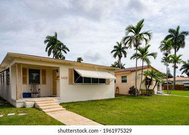 HOLLYWOOD, FL, USA - APRIL 24, 2021: Photo Series Of Homes In Hollywood Lakes Neighborhood Subdivision Florida USA A Booming Real Estate Market