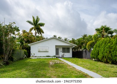 HOLLYWOOD, FL, USA - APRIL 24, 2021: Photo Series Of Homes In Hollywood Lakes Neighborhood Subdivision Florida USA A Booming Real Estate Market