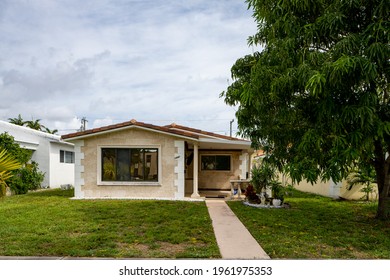 HOLLYWOOD, FL, USA - APRIL 24, 2021: Photo Series Of Homes In Hollywood Lakes Neighborhood Subdivision Florida USA A Booming Real Estate Market